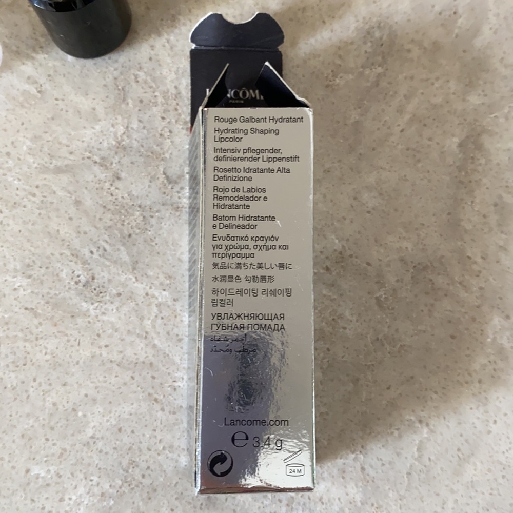 Lancôme L'Absolu Rouge Lipstick uses Pro-Xylane® - Picture 3 of 3